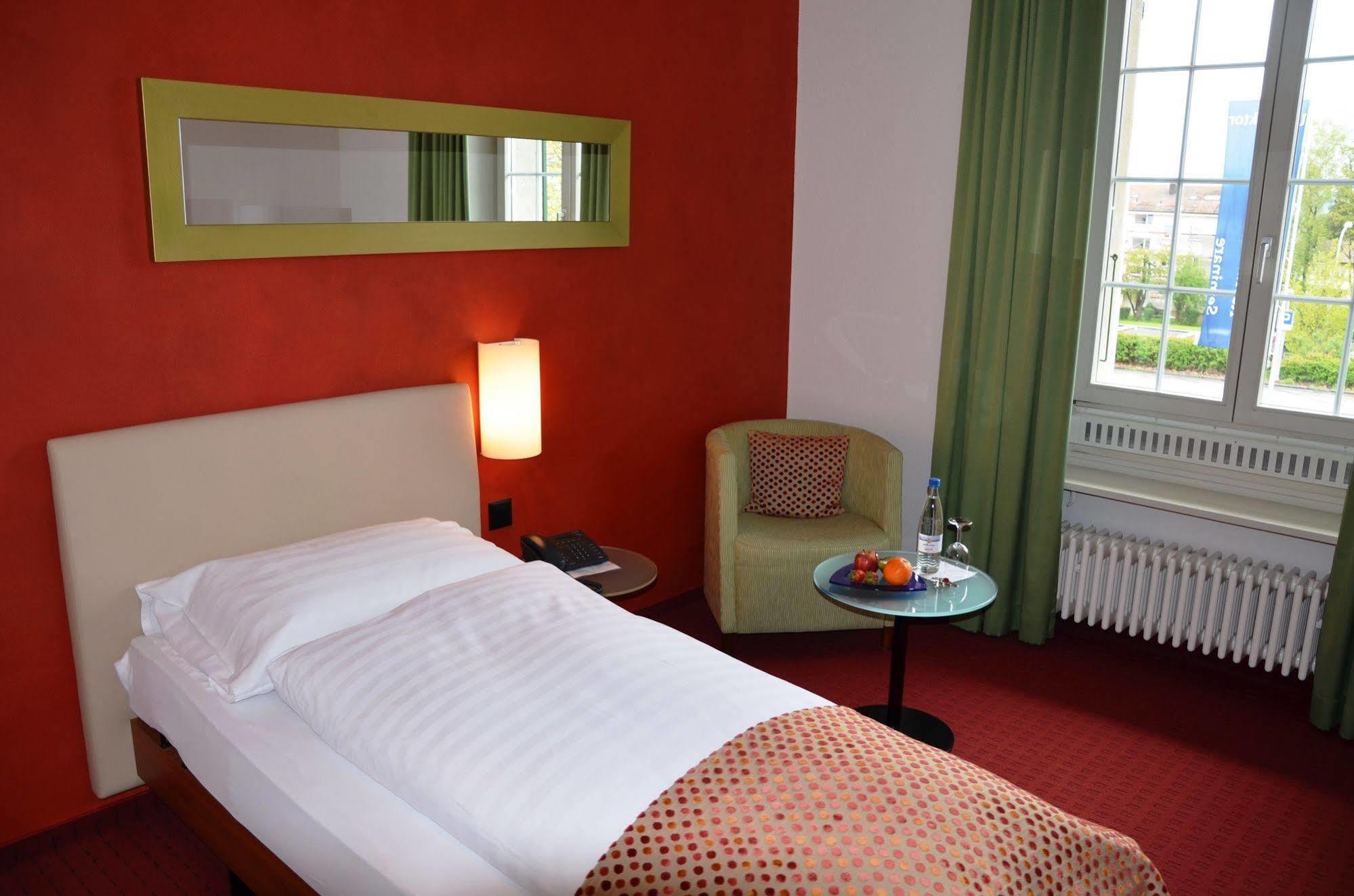 Bettlach Hotel Urs Und Viktor מראה חיצוני תמונה